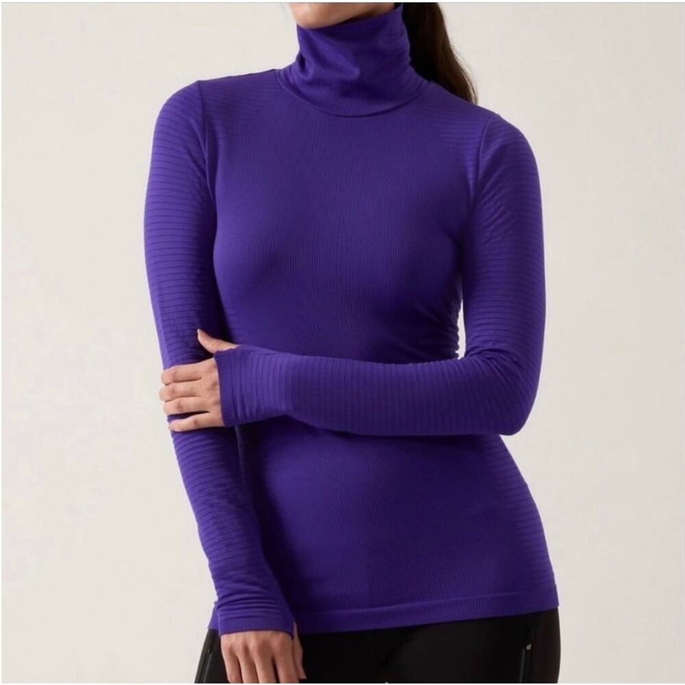 Athleta Flurry Blizzard Seamless Rib Turtleneck Noble Blue 631818 Size Small EUC